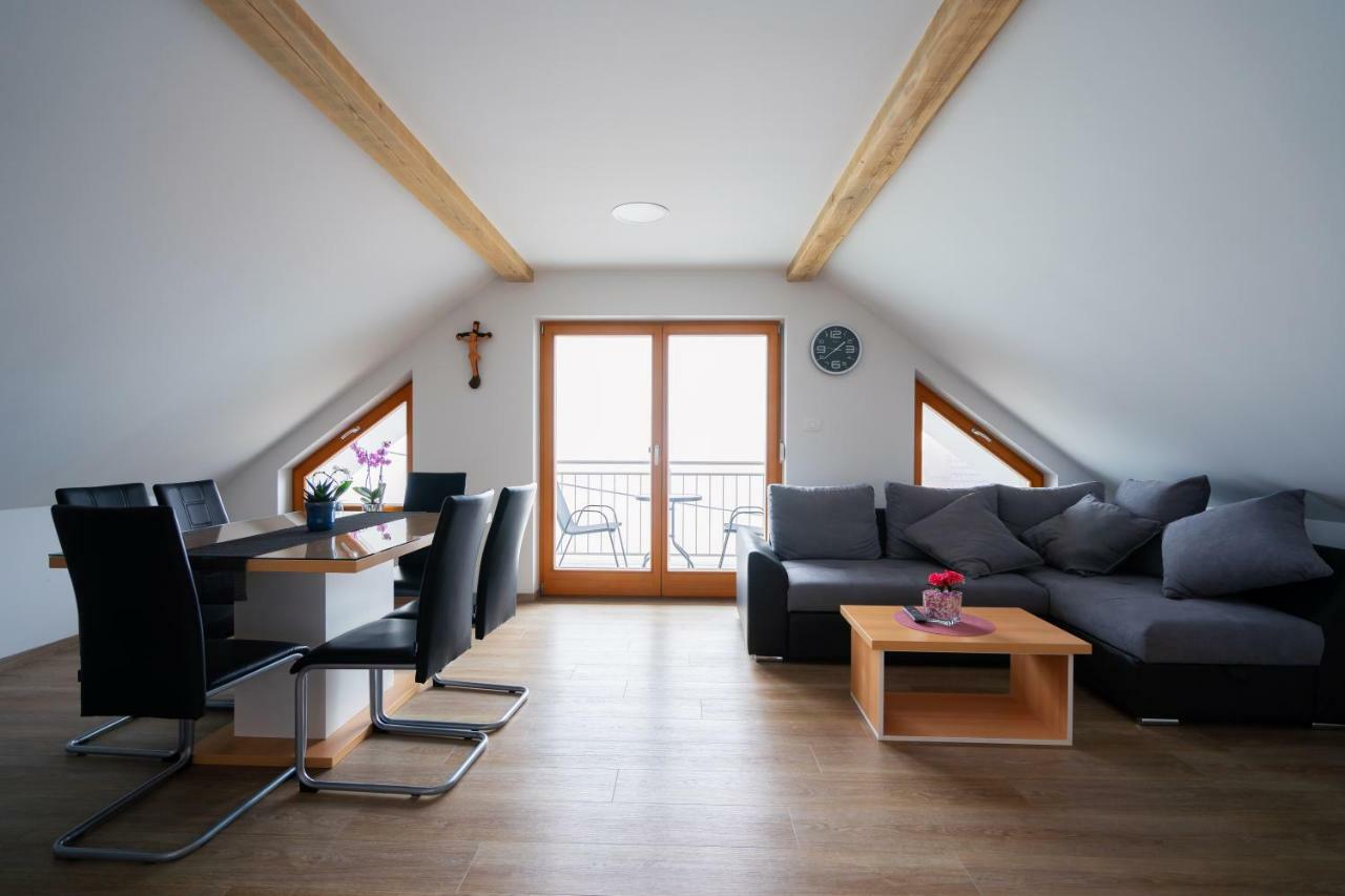 Pjagodic Apartments & Wellness Церклє-на-Горенськем Екстер'єр фото