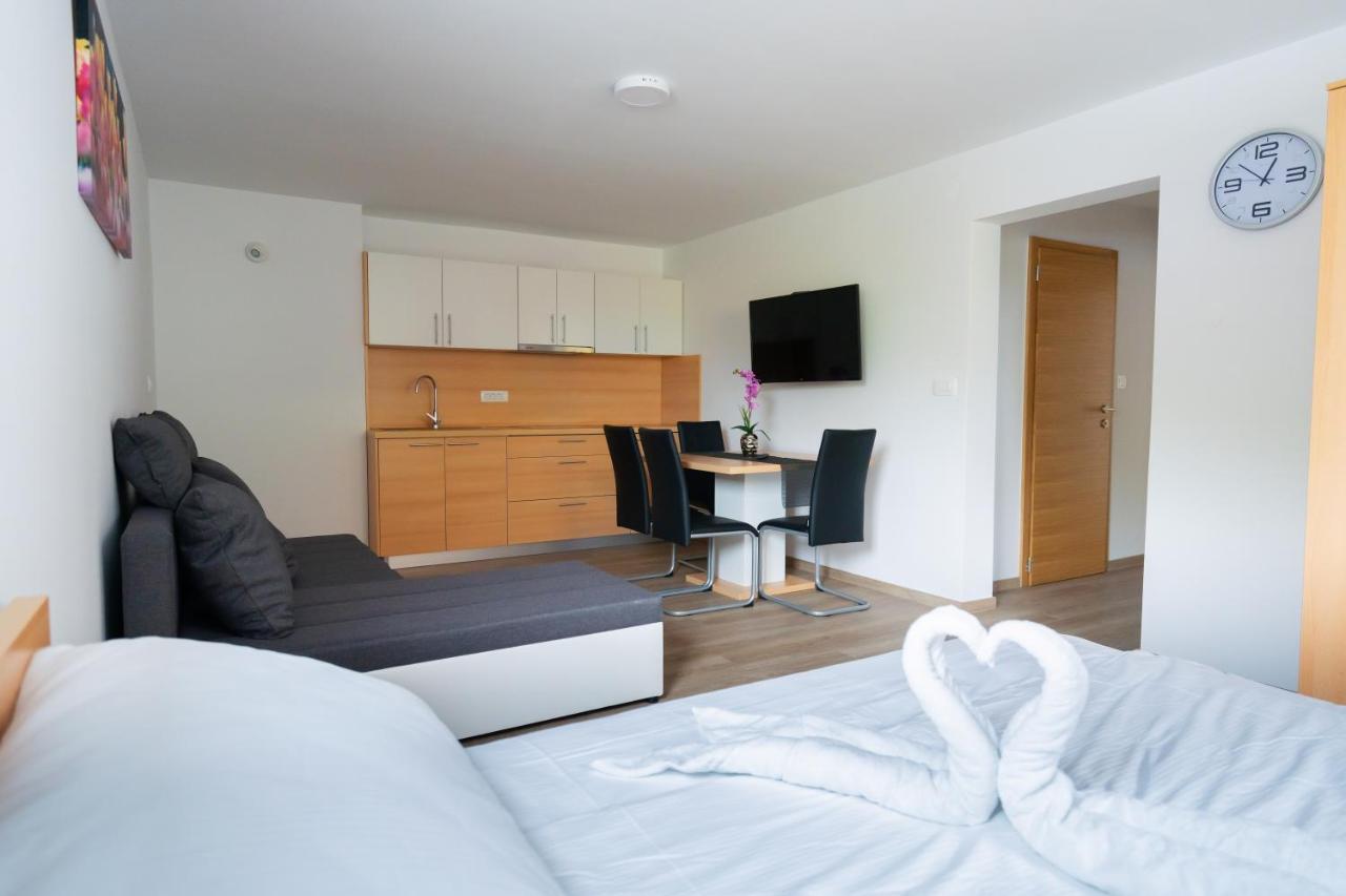 Pjagodic Apartments & Wellness Церклє-на-Горенськем Екстер'єр фото