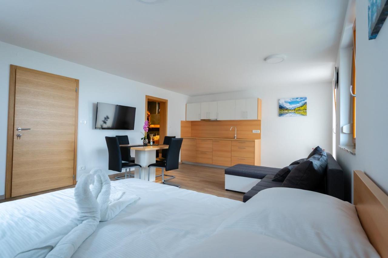 Pjagodic Apartments & Wellness Церклє-на-Горенськем Екстер'єр фото